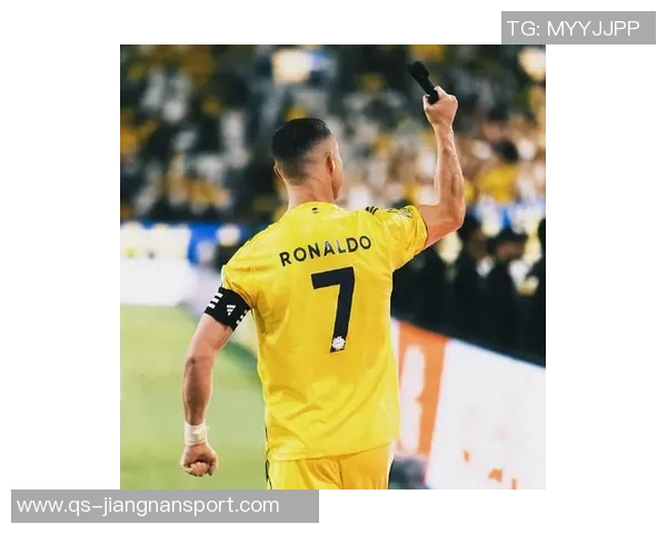 C罗梅开二度助利雅得逆转胜利庆祝照分享展现拼搏精神